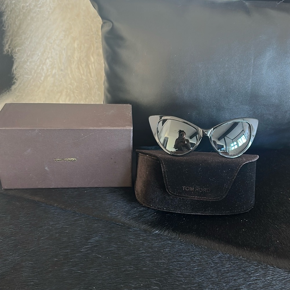 Tom Ford Nikita Cat-Eye Sunglasses-Black